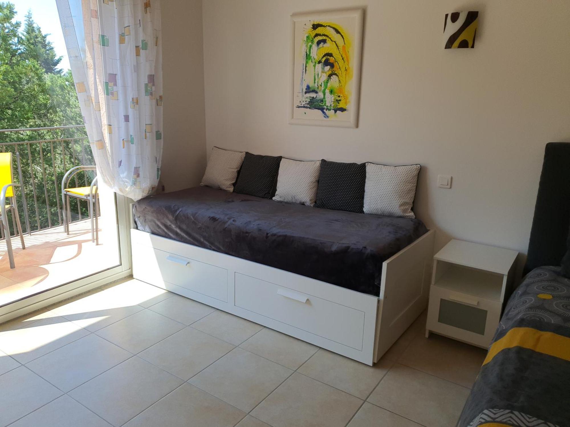 Villa Des Masques Aubais Room photo